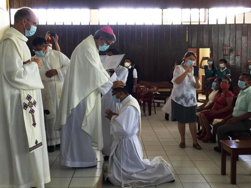 1-Ordenacion-Jovino (1)