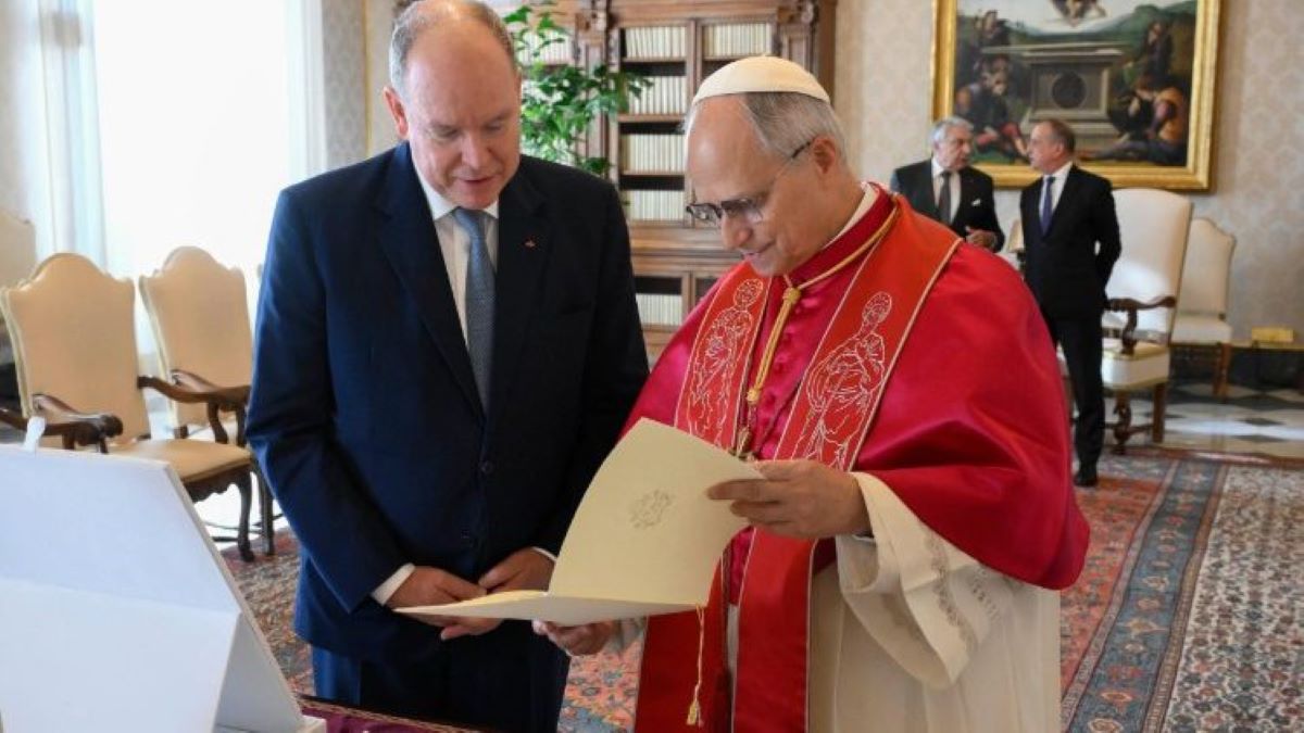 El papa Lleó XIV i el Príncep Albert II de Mònaco, durant la visita del 17 de gener de 2026 I Vatican Media