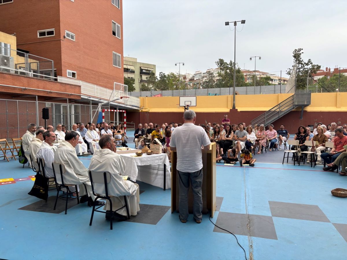 Comiat de la comunitat de jesuïtes residents al barri del Clot I Comunitat Cristiana Sant Pere Claver del Clot