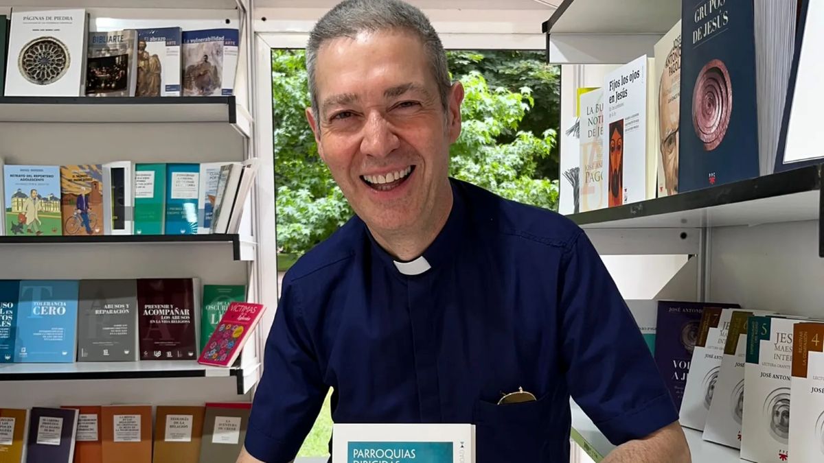 Retrat de Jordi Bertomeu a la fira del llibre de Madrid I Religión Digital