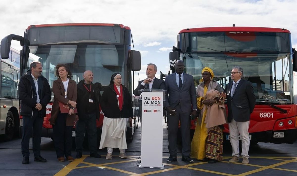 AgenciaFlamaBusosCaramCollboni_LMC