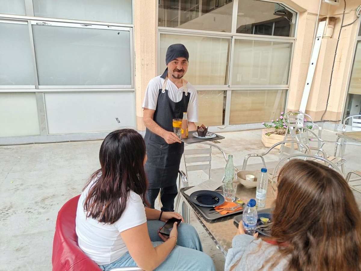 AgenciaFlama_CafeteriaPereTarres_LMC