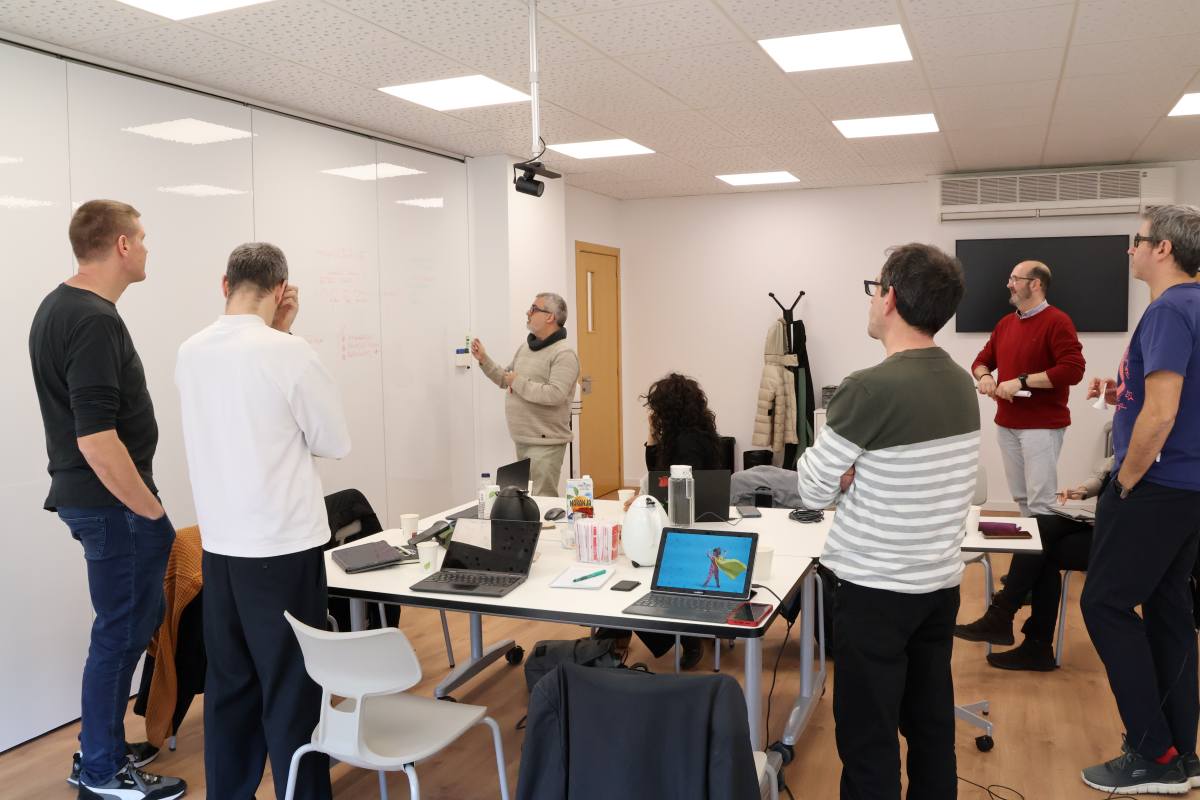 Grup d'Experts en l'àmbit digital de la FECC en una de les sessions de treball sobre la intel·ligència artificial I FECC