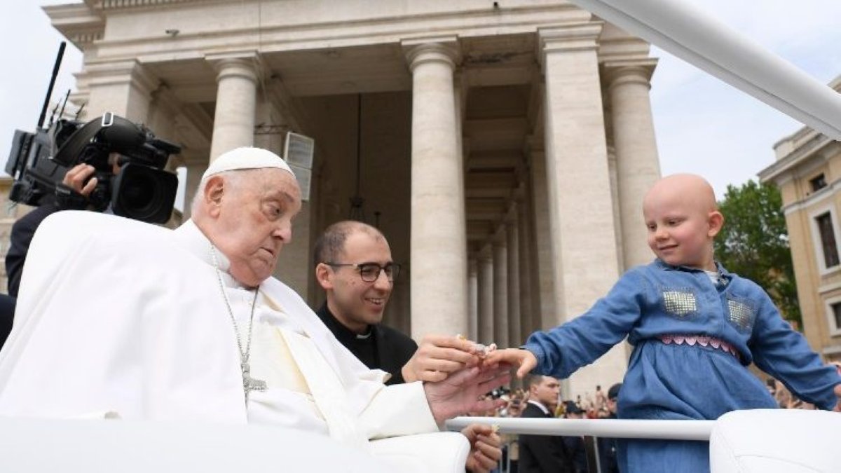 AgenciaFlama_PapaFrancescComiat_LMC