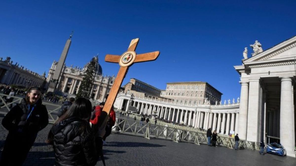 Pelegrins pel Jubileu a la Via della Conziliazione, Roma | Flama