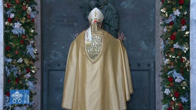 Apertura-Puerta-Santa-Juan-Letran_2738436142_17483025_660x371