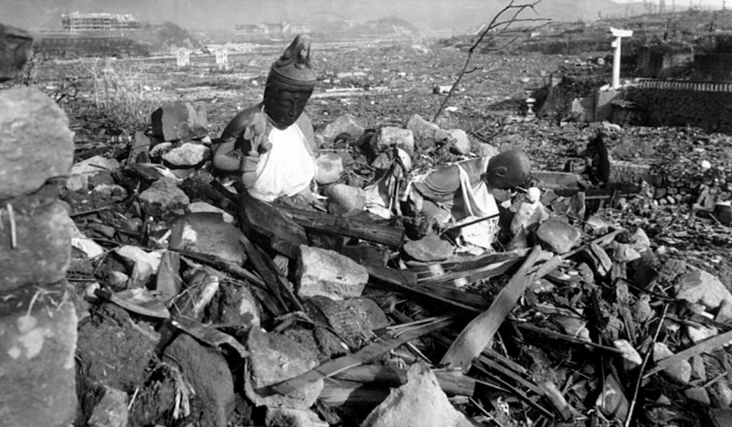 Algunes de les conseqüències que va provocar una bomba atòmica a Nagasaki, el 1945. | Wikipedia Commons