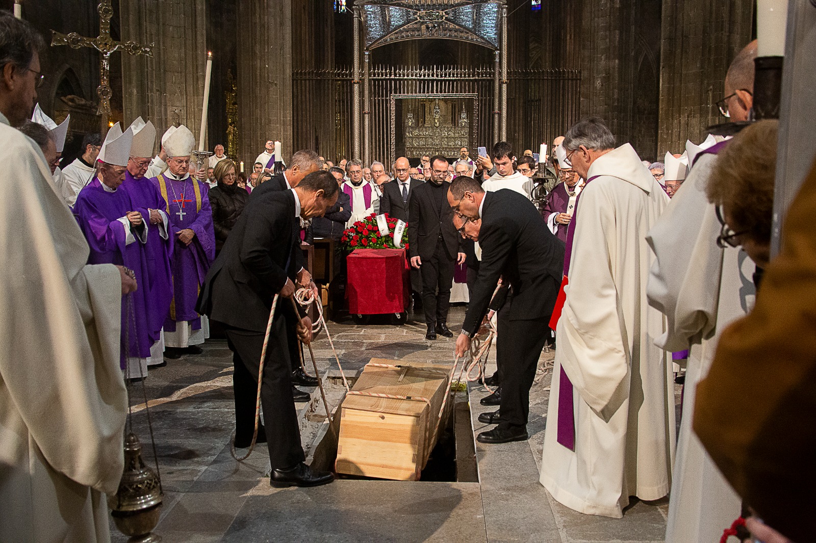 WhatsApp Image 2023-12-12 at 14.44.19 (1)