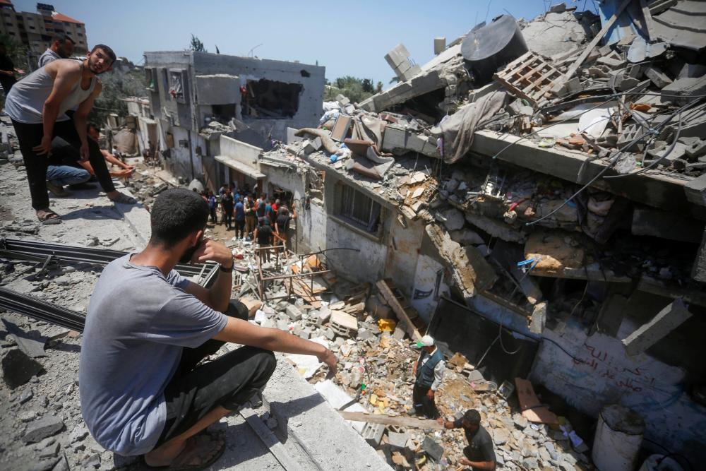 Carrers bombardejats a Gaza. | @UNRWAes