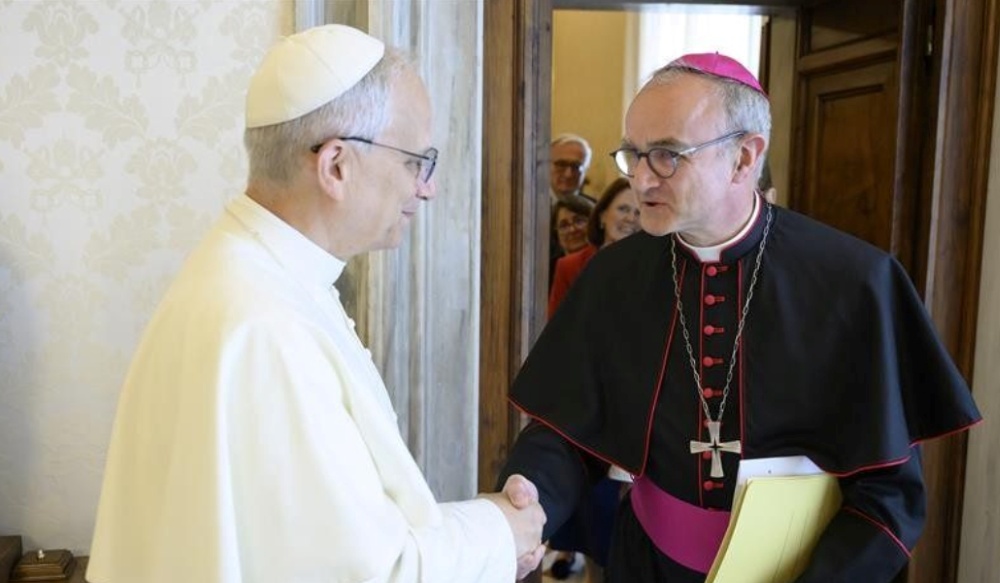 El papa Lleó i l'arquebisbe Verny, el passat 5 de juny. | Foto: Vatican Media