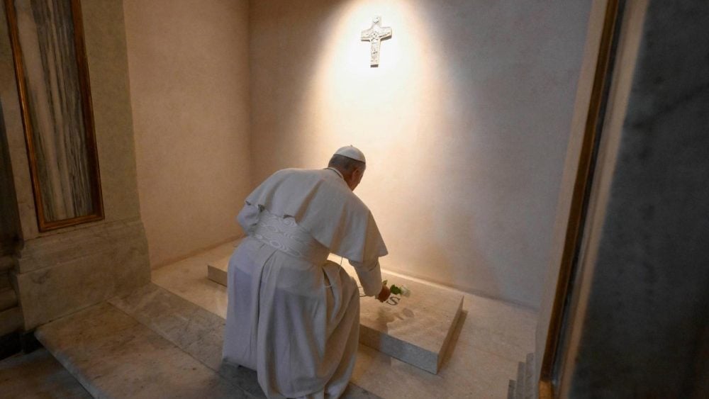Lleó XIV, a la tomba de Francesc. | Vatican Media