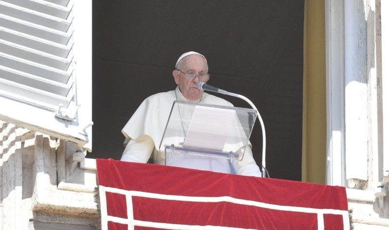 pope in the balcony