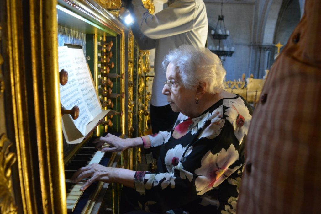 Retrat Montserrat Torrent